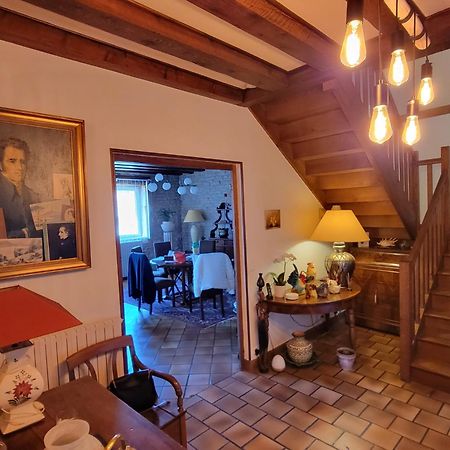 Domaine Bassy Hotell Saint-Gengoux-de-Scissé Exteriör bild