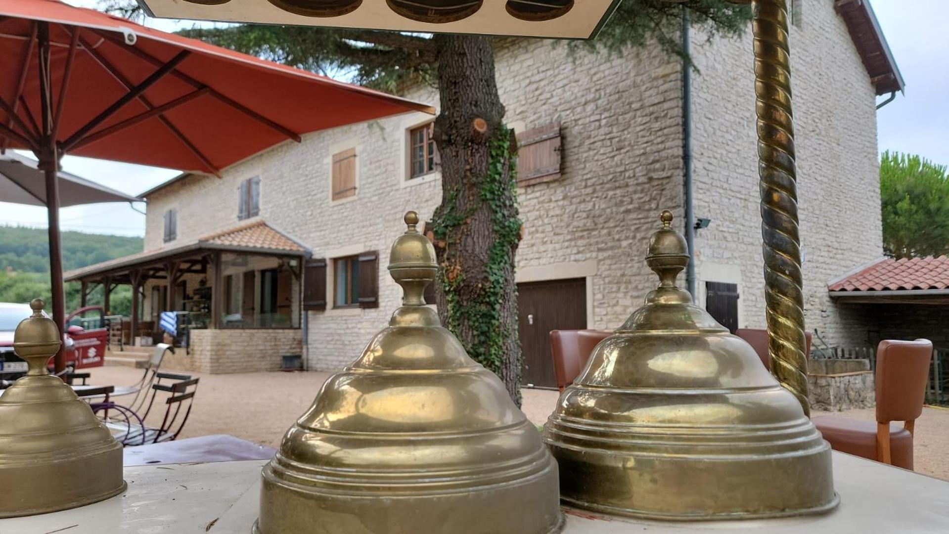 Domaine Bassy Hotell Saint-Gengoux-de-Scissé Exteriör bild
